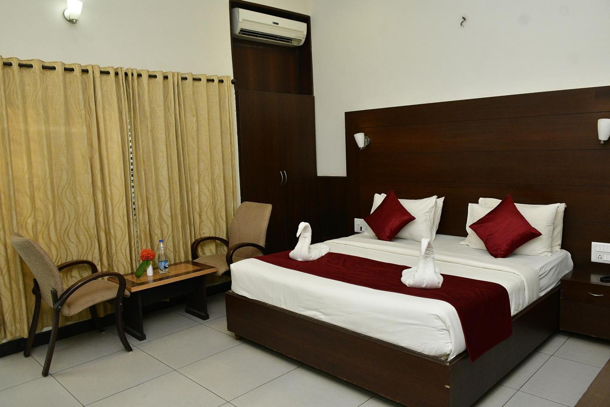 Nijaguna Resorts Chamrajnagar Exterior photo